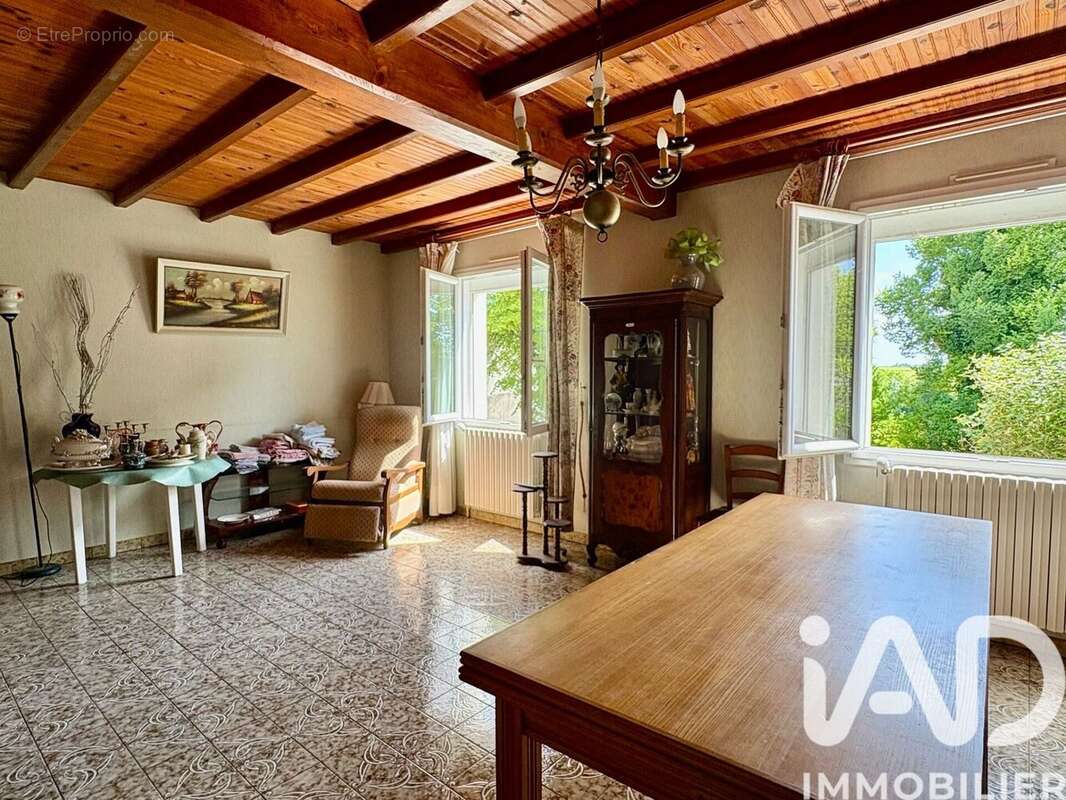 Photo 3 - Maison à MERPINS