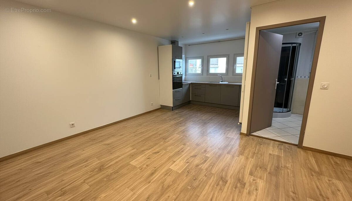 Commerce à ANNEMASSE