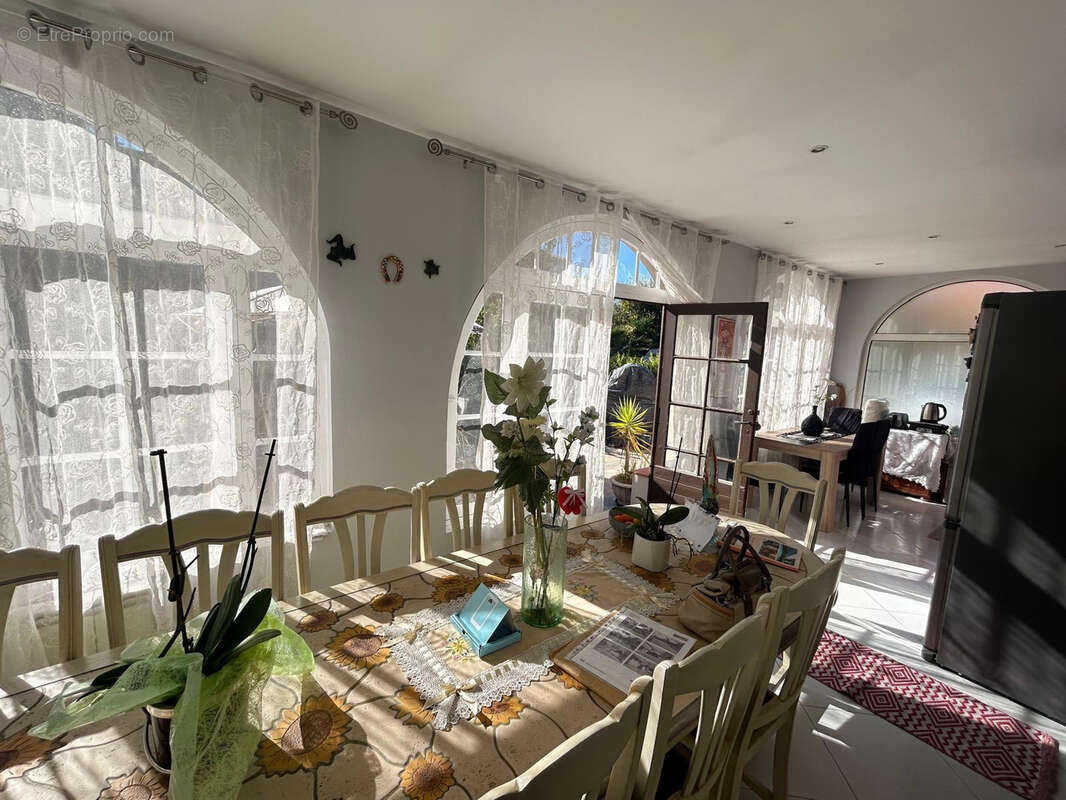 Maison à LA TRINITE