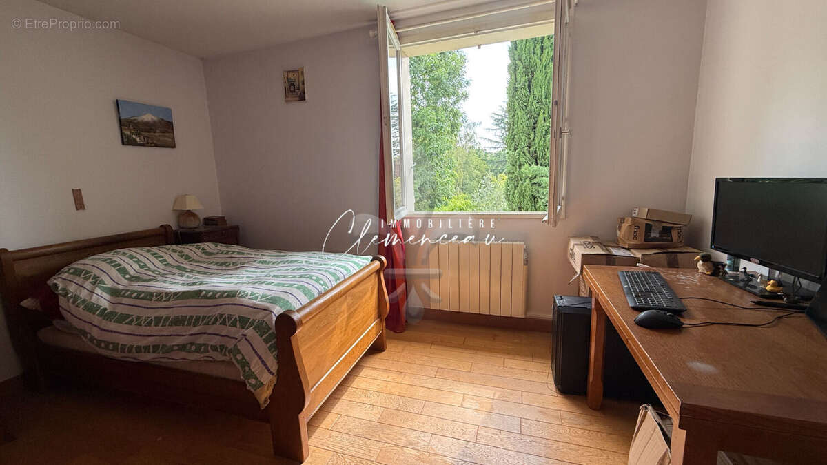 Maison familiale Medan - 176 m² - photo 9