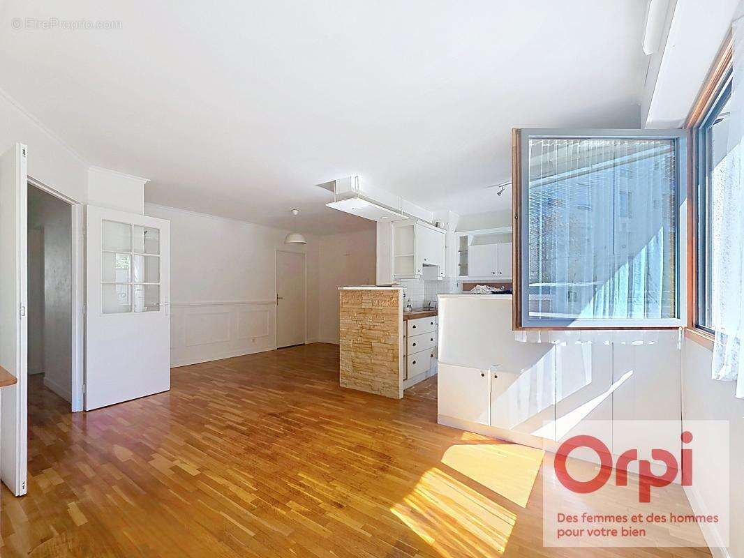 Appartement à ISSY-LES-MOULINEAUX