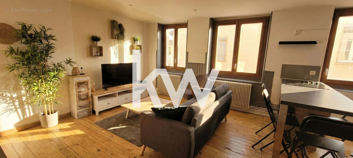 Appartement à SAINT-ETIENNE
