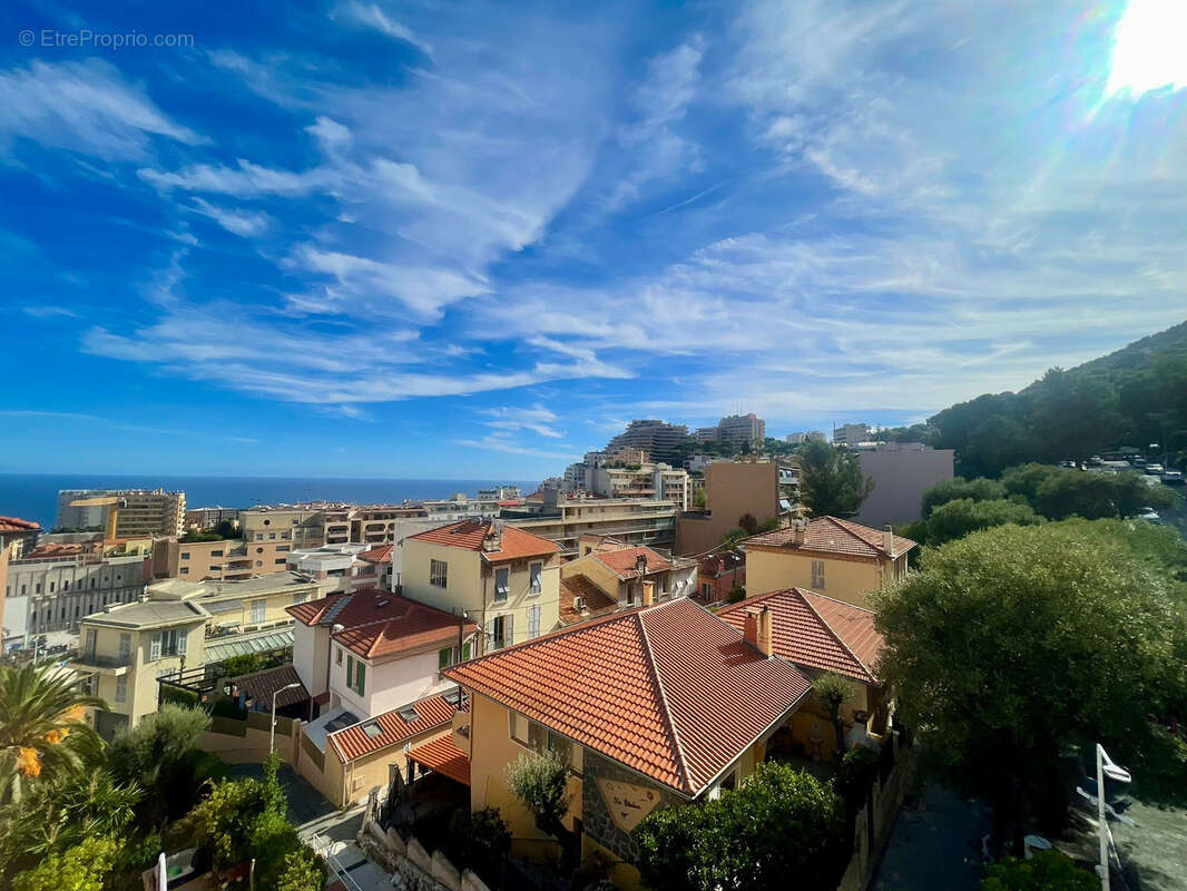 Appartement à BEAUSOLEIL