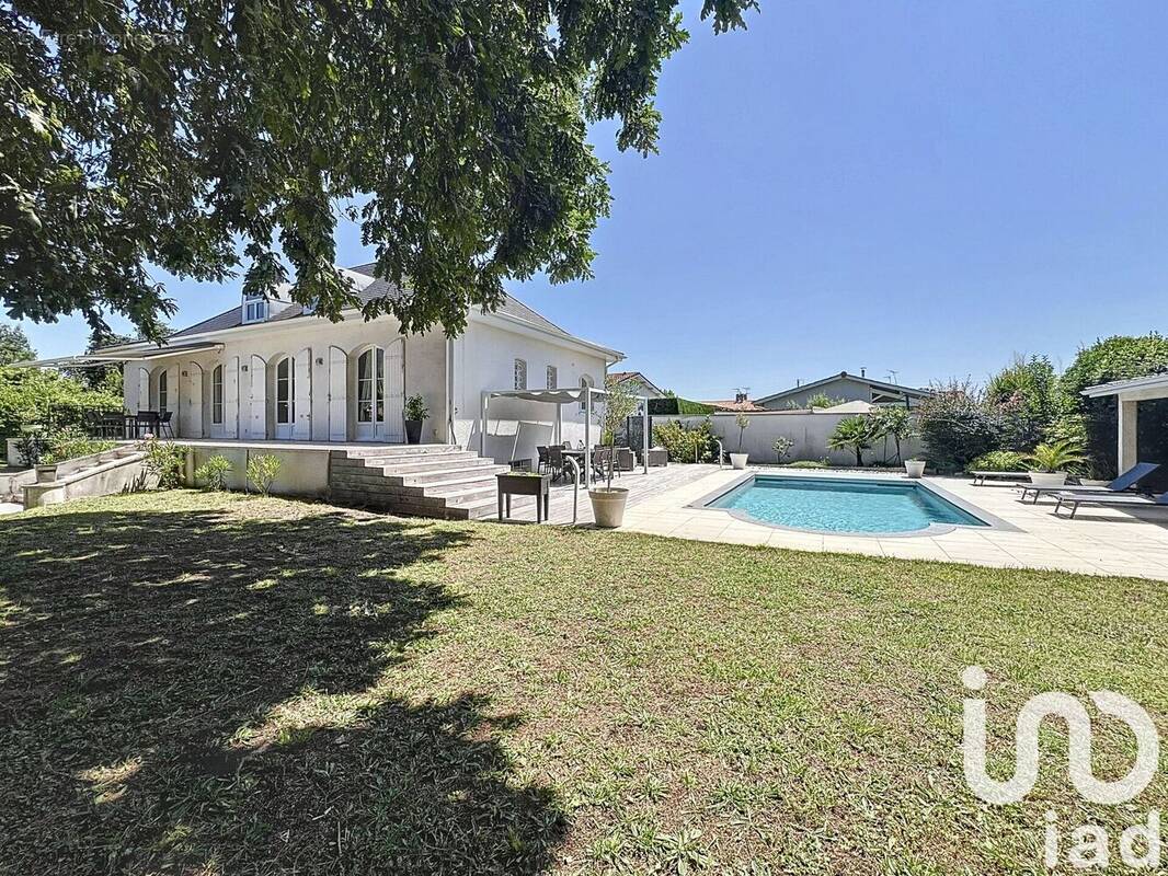 Photo 1 - Maison à VILLENAVE-D'ORNON