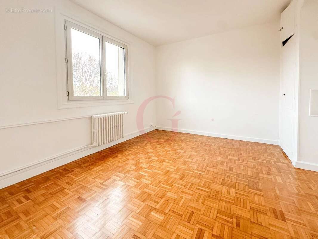 Appartement à BOURG-LA-REINE