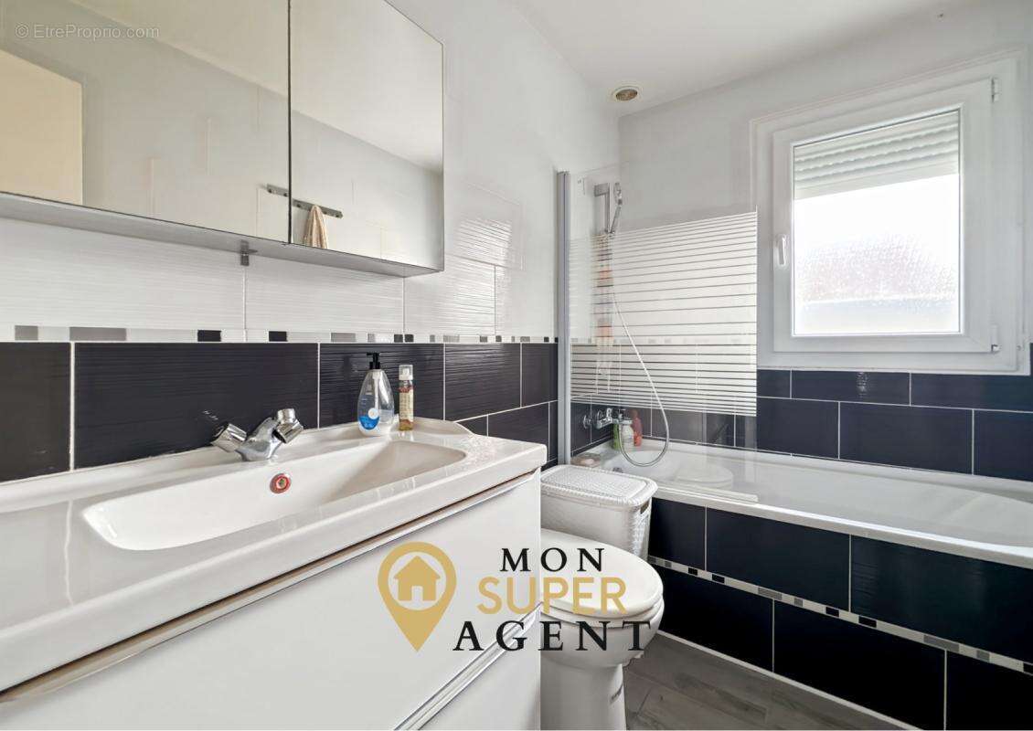 Maison à LE MEE-SUR-SEINE