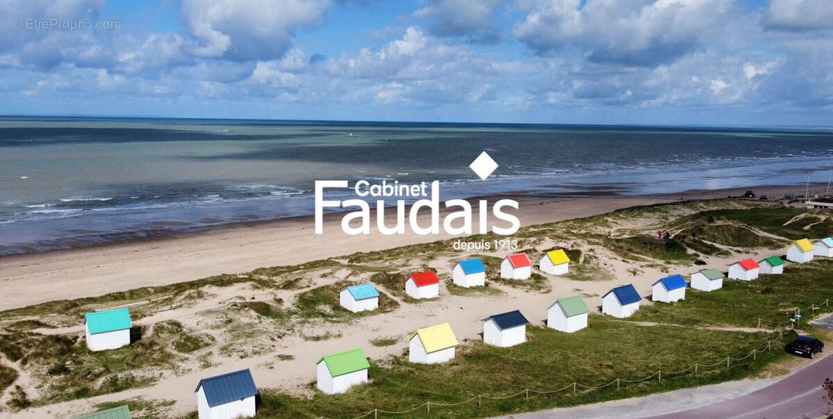 Terrain à GOUVILLE-SUR-MER