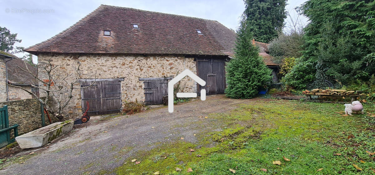 Maison à MONTGIBAUD