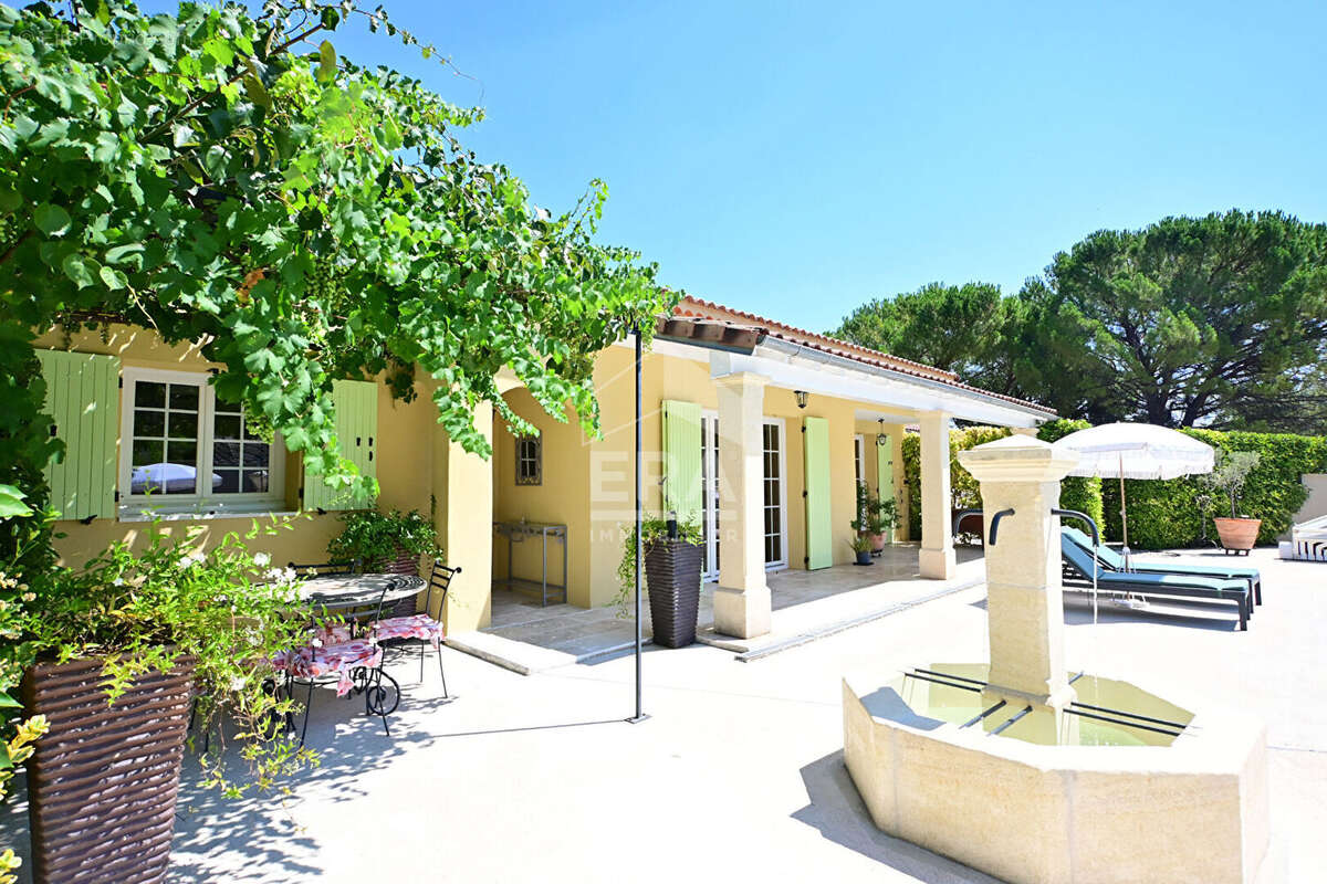 Maison 191m² à châteauneuf-de-gadagne - photo 11