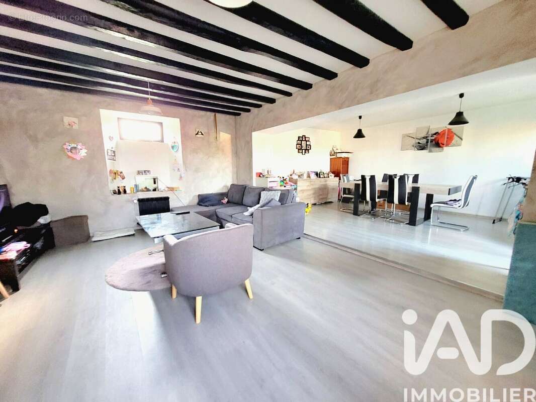 Maison 142 m² à Montmirail  - photo 2