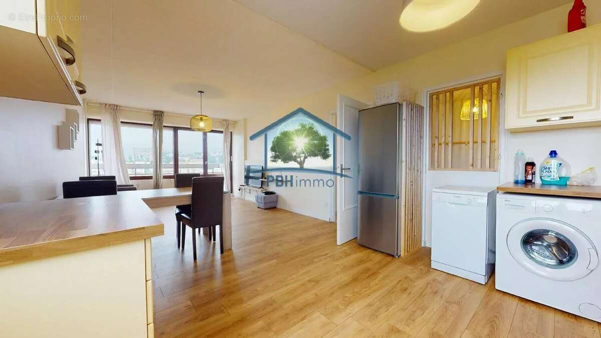 Appartement à SAINT-ETIENNE