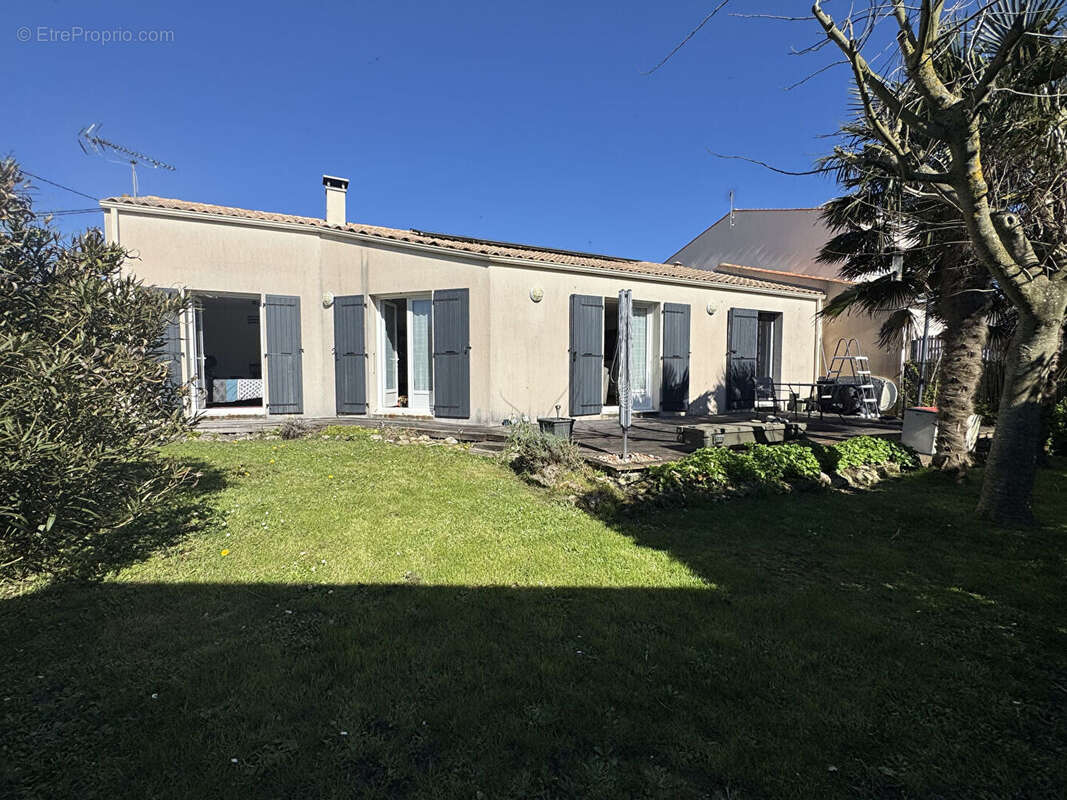 Maison à PORT-DES-BARQUES