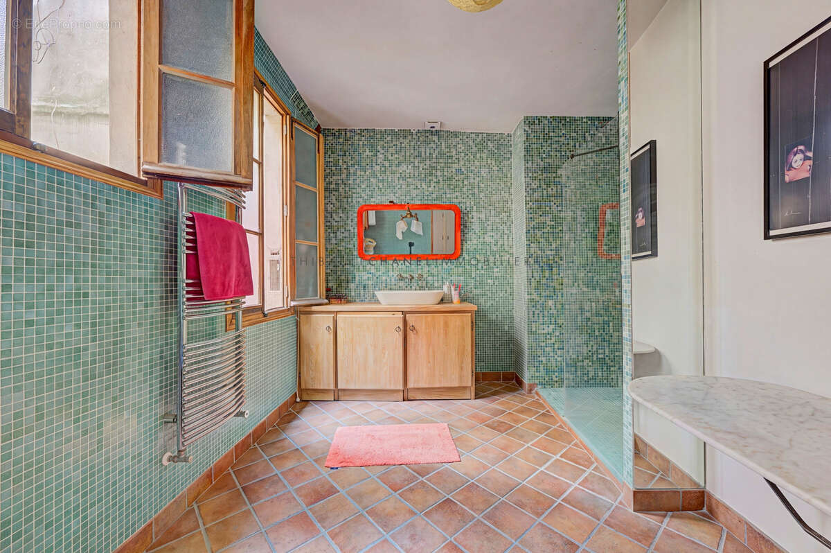 Appartement à PARIS-2E