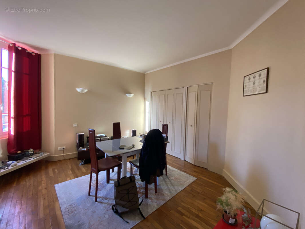 Appartement à SAINTE-SAVINE