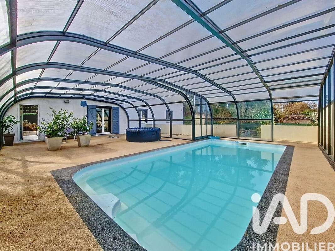 Photo 2 - Maison à SAINT-FARGEAU-PONTHIERRY