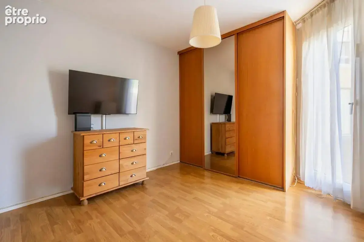 Appartement de 4 pièces de 92 m² au Bourget - photo 7