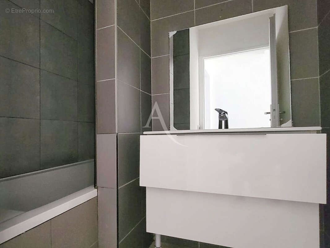 BORDEAUX GAMBETTA - Appartement T2 lumineux très bien placé - photo 6