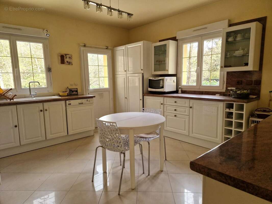 Maison à CHATEAUFORT