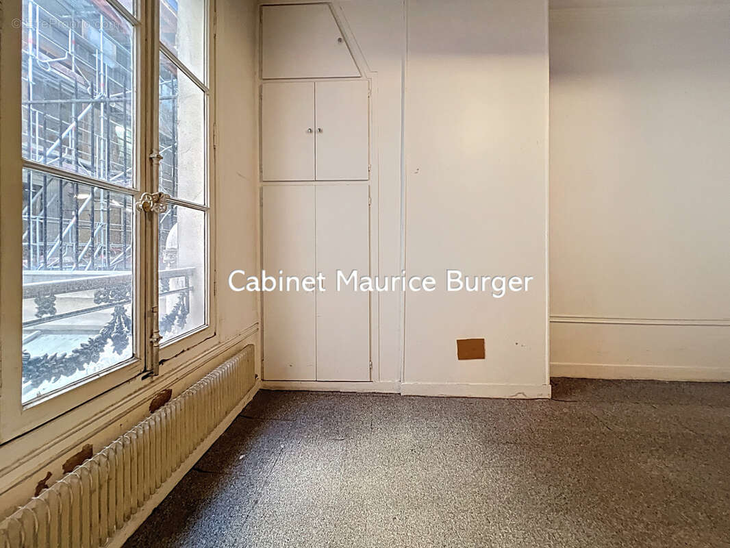 Appartement à PARIS-9E