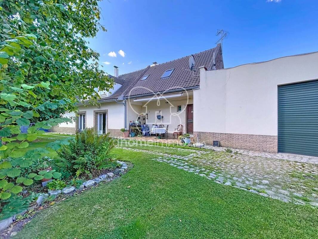 Maison à RAIMBEAUCOURT