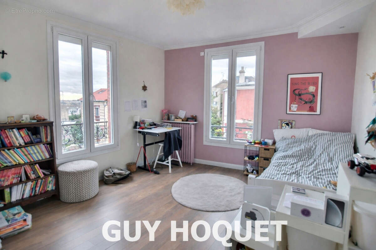 Maison à SURESNES