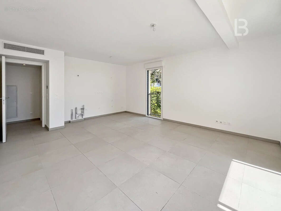 Appartement à LA TURBIE