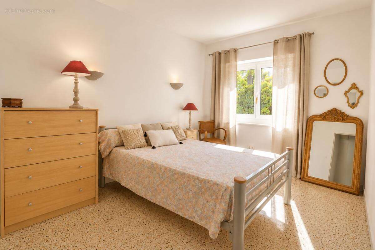 Maison à GINESTAS