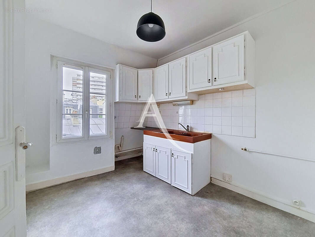 Appartement à PARIS-11E