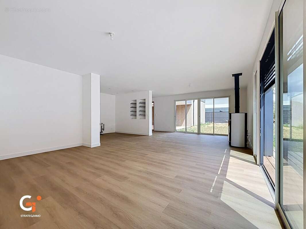 Maison contemporaine 5 chambres à Saint-Étienne-du-Rouvray - photo 10