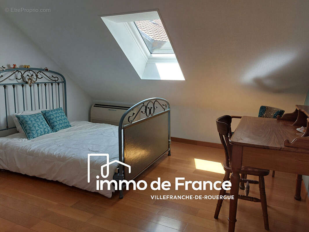 Maison de charme T5 rénovée 175 m2 avec jardin paysager et piscine proche centre ville - photo 12