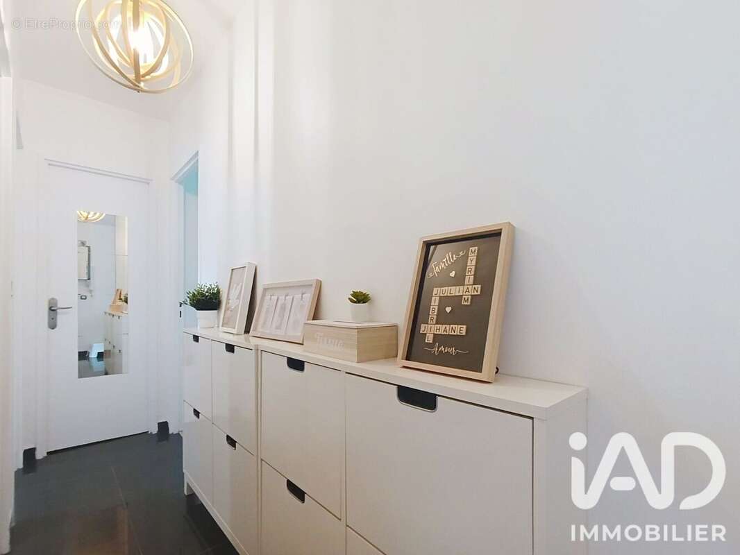 Photo 6 - Appartement à LE PLESSIS-TREVISE