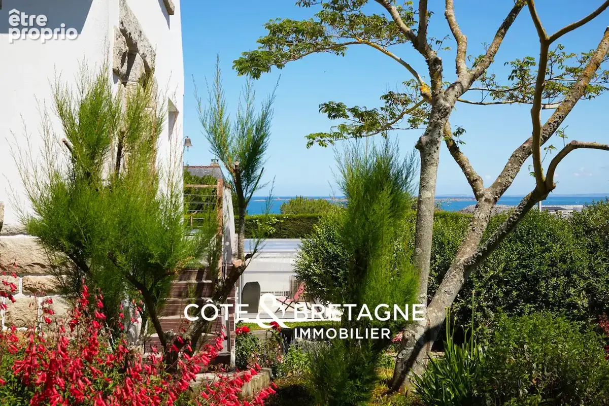 Saint-Quay-Portrieux   La Comtesse  Maison de caractère avec vue mer et piscine  Réf : 2026162 - photo 2