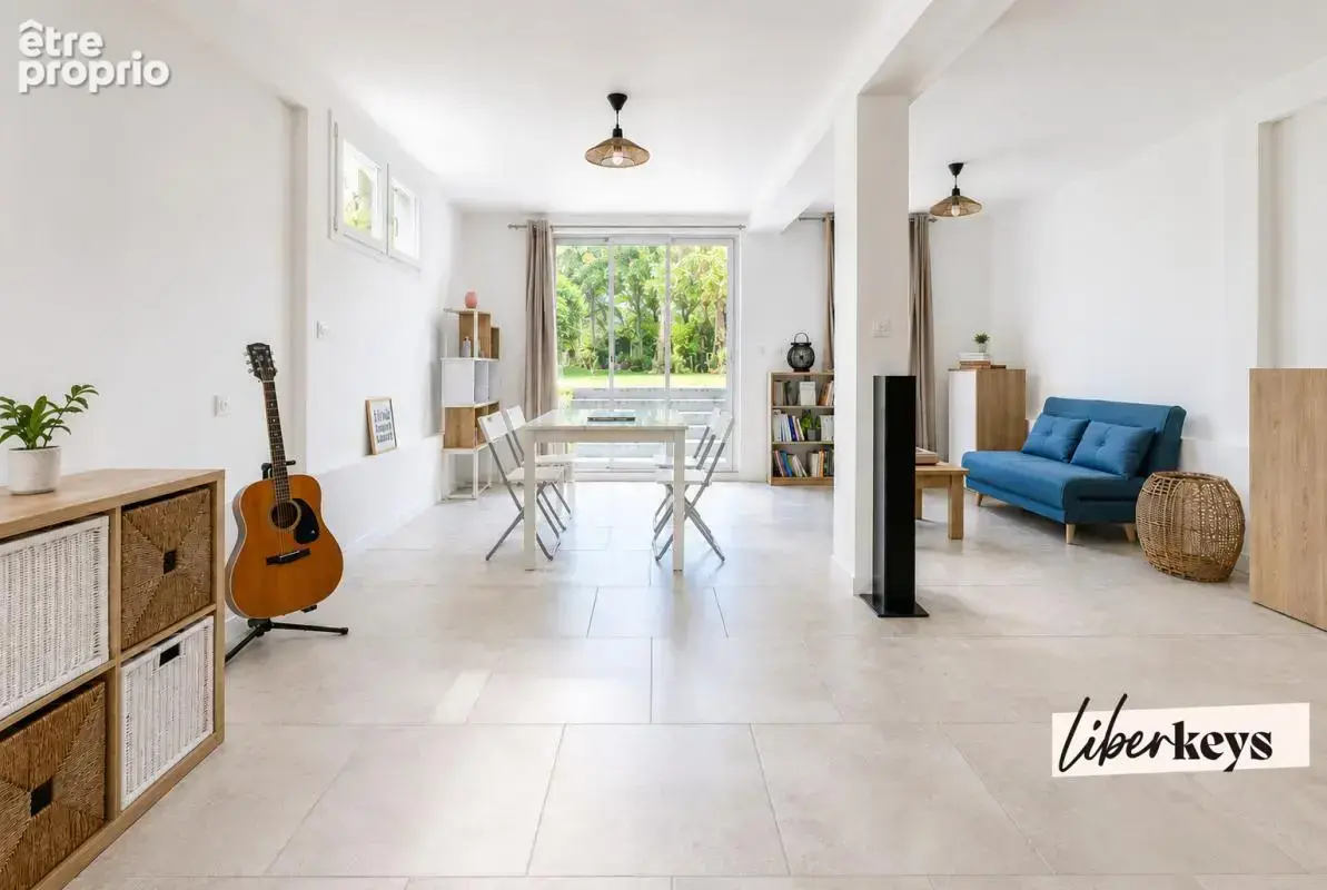  Gémenos – Maison familiale piscinable avec jardin et 2 places de parking - photo 10