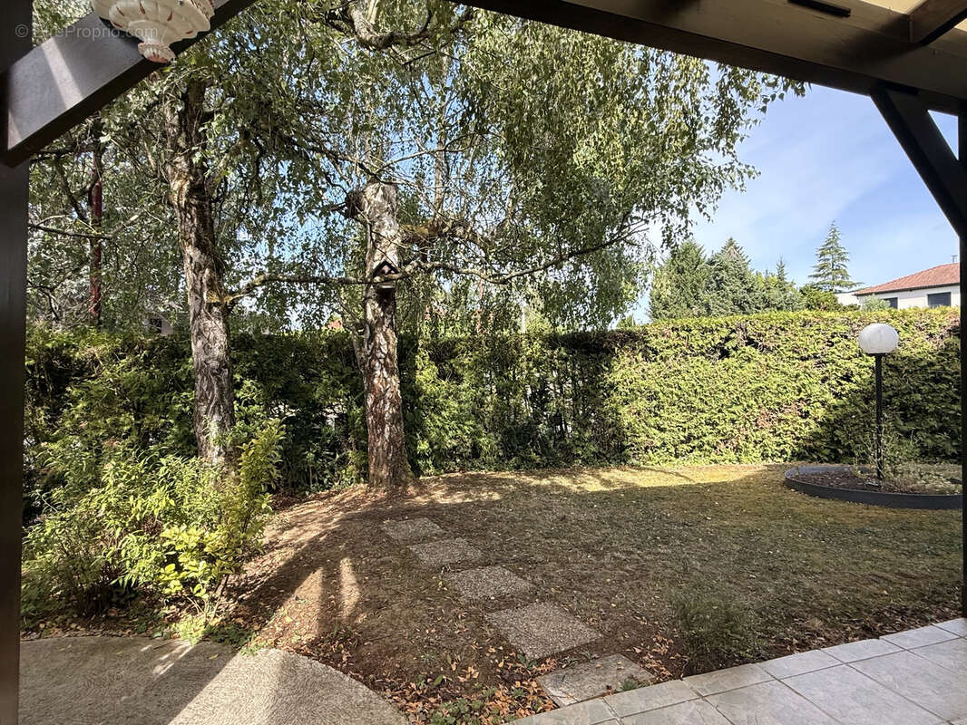 Maison à LESSY