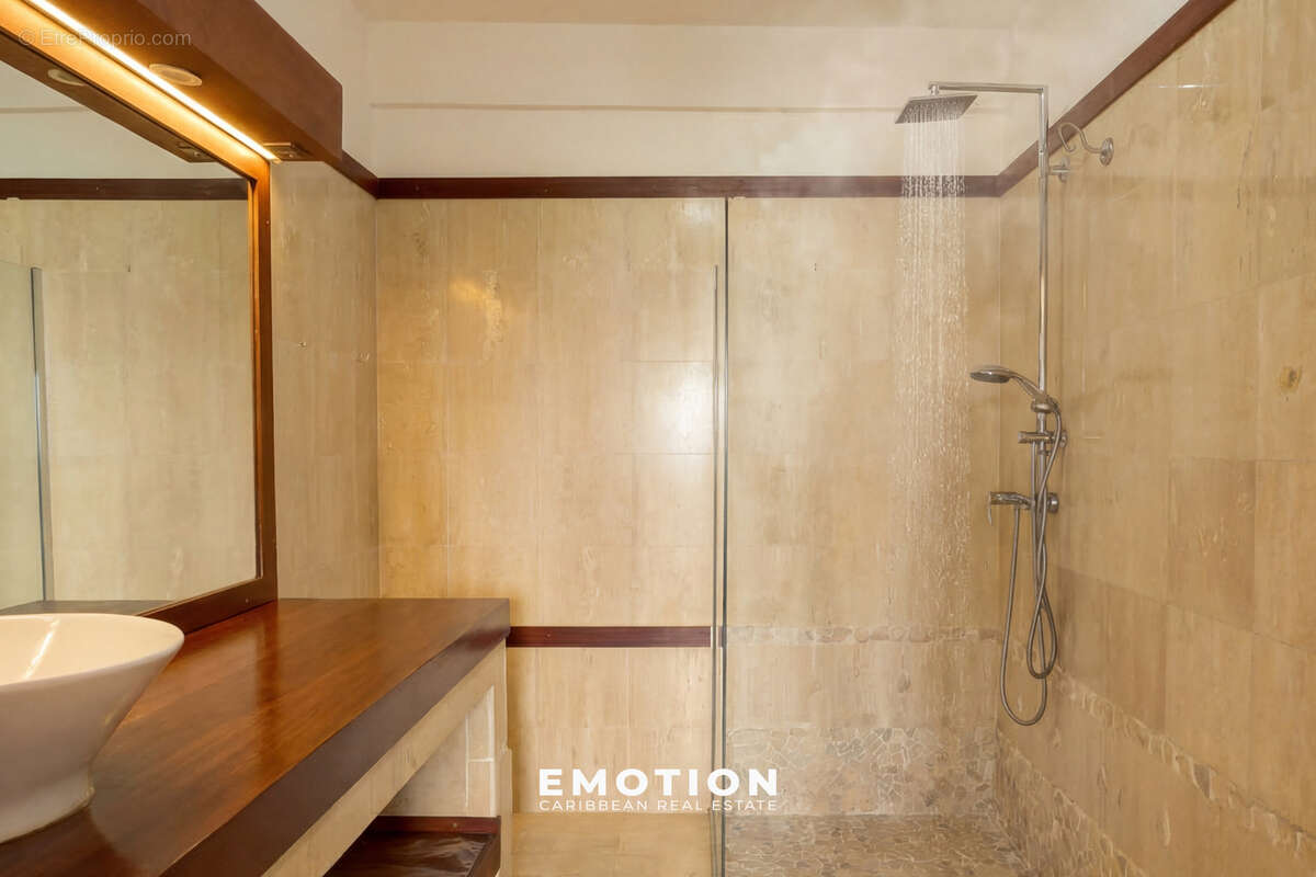 Appartement à LE GOSIER