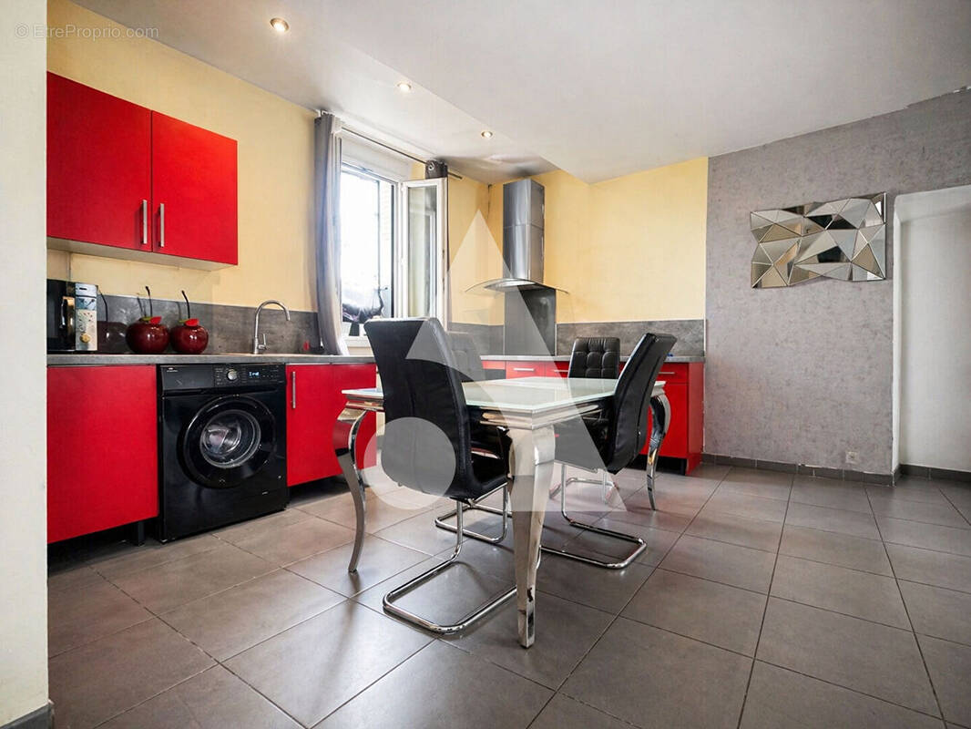 Appartement à MARSEILLE-15E