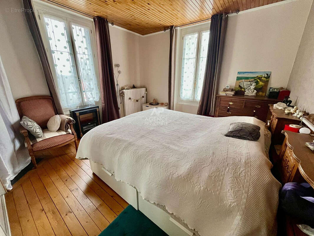 Maison Vaureal 6 pièce(s) 109.92 m2 - photo 6