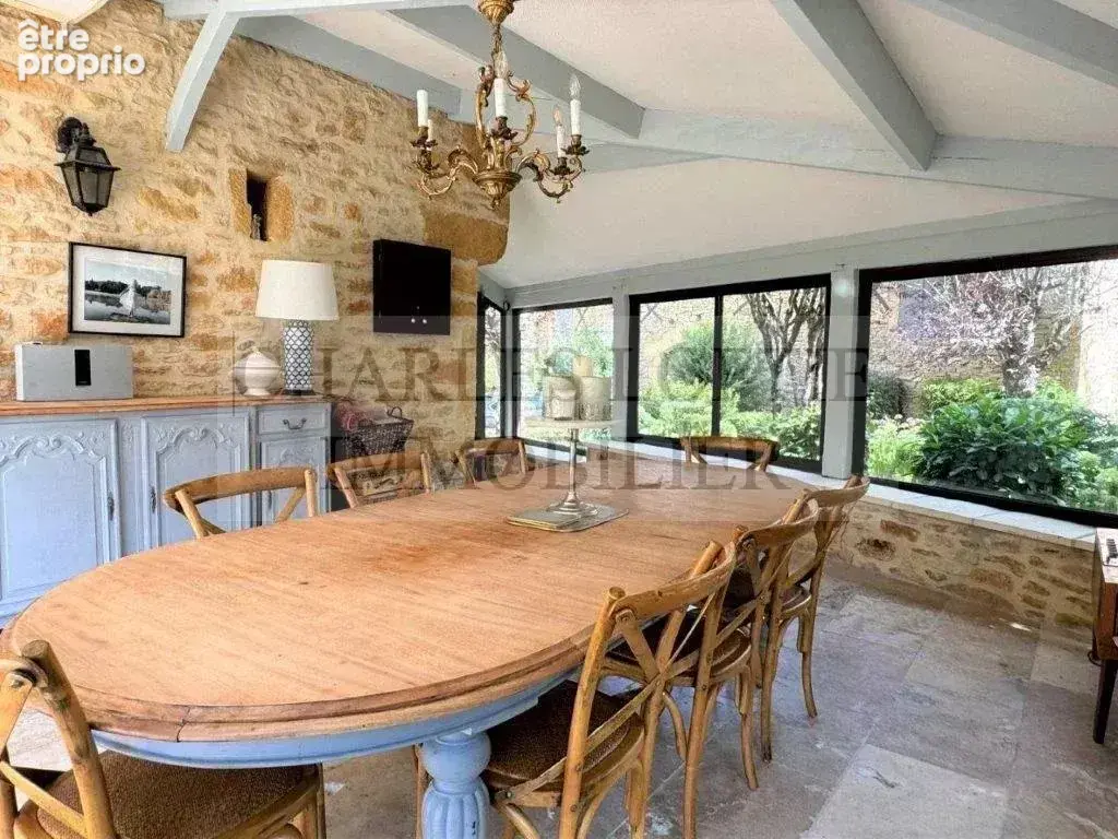 Superbe maison de Maître avec plusieurs granges, piscine et joli parc, aux abords d'un village dans la Bourian - photo 12