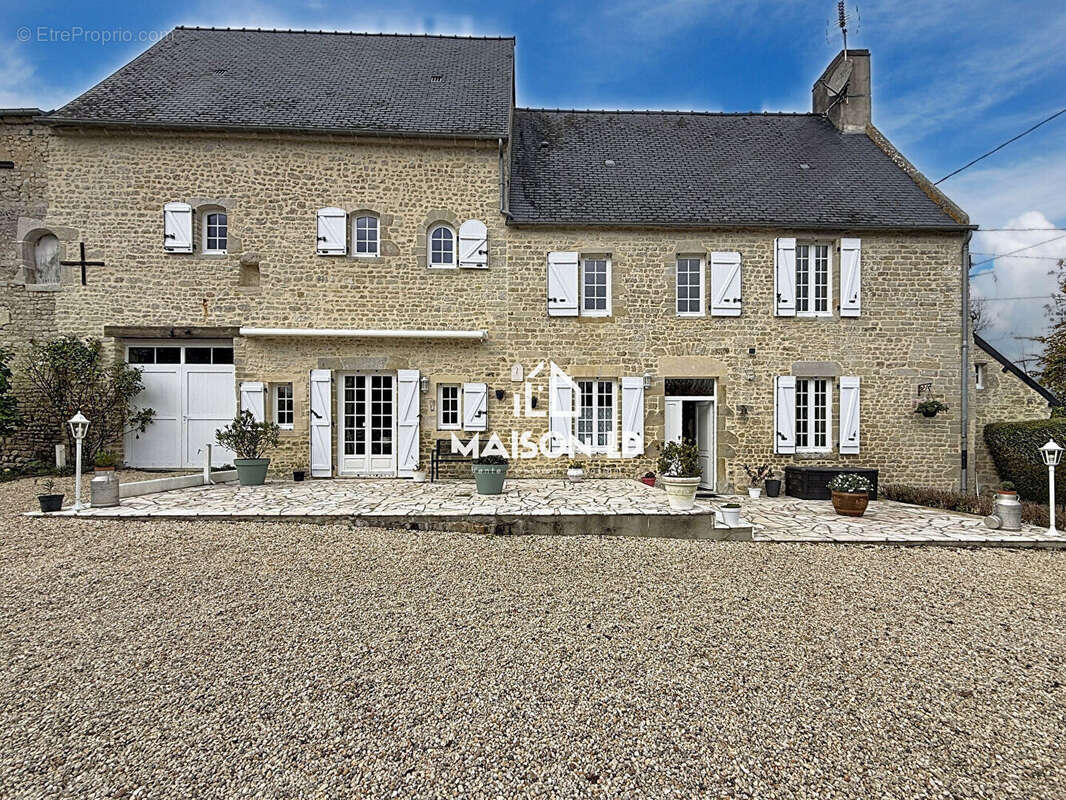 Maison à MANDEVILLE-EN-BESSIN