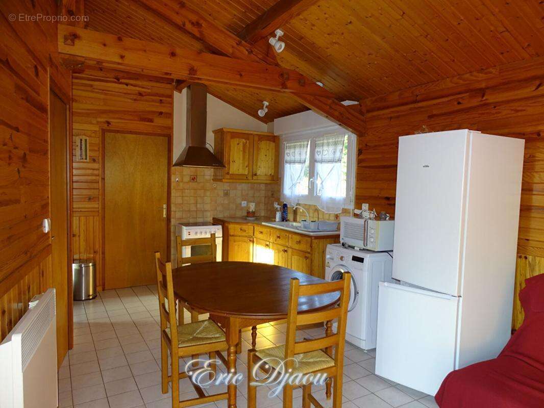 Maison de pays Condat Sur Vezere 10 pièce(s) 236.05 m2 - photo 10