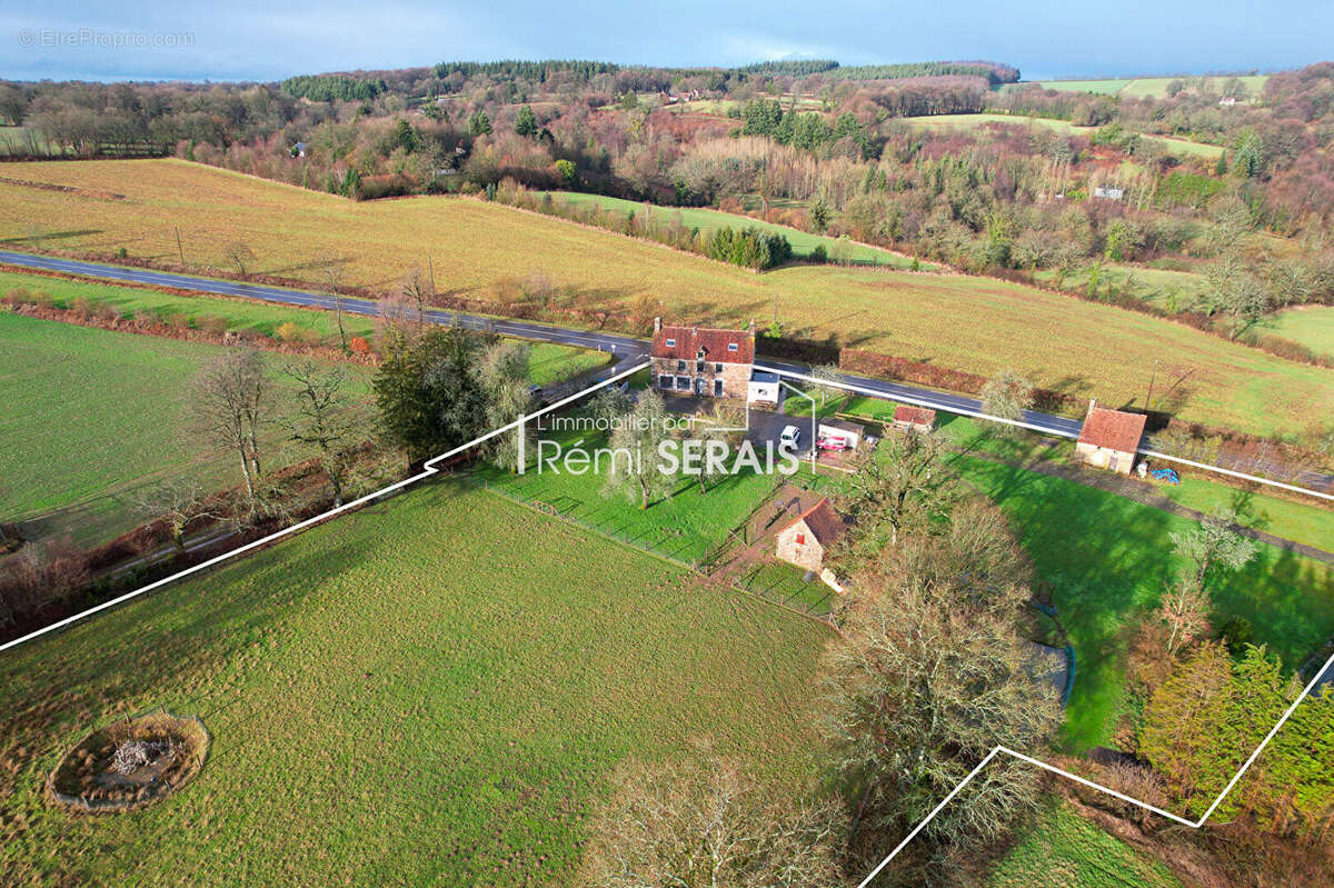 Maison à LA FERRIERE-AUX-ETANGS