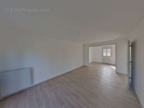 Maison à SAINT-AMAND-MONTROND