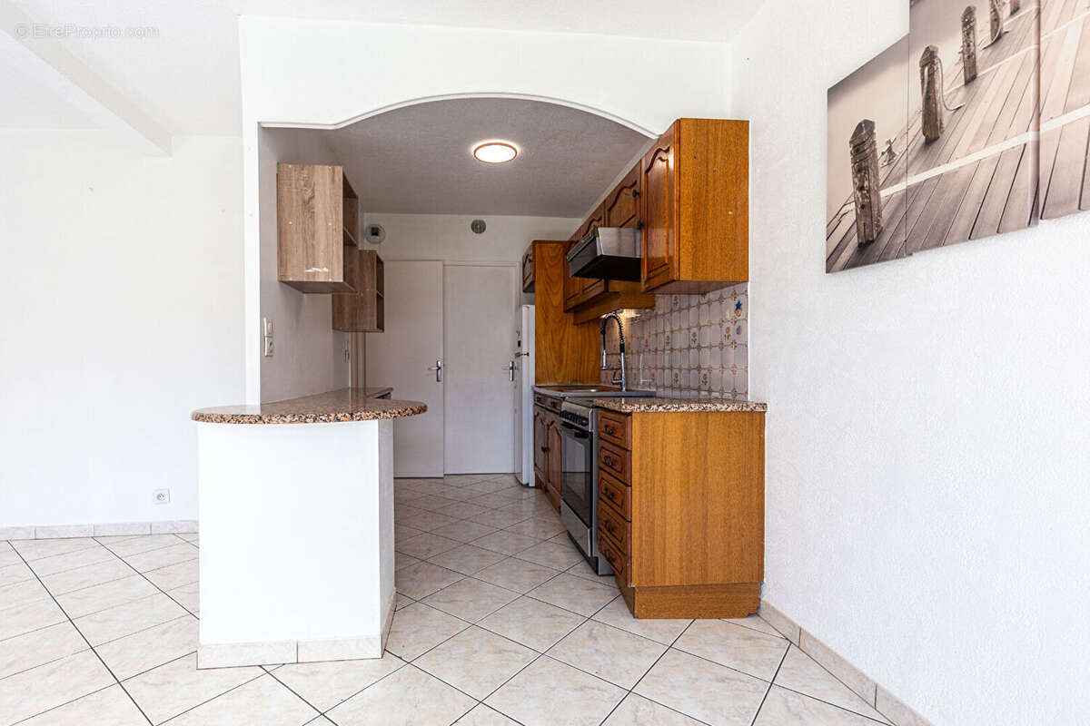 Agence immobiliere laforet - "kaki" - co-exclusivite - annecy / cran-gevrier - appartement t5 traversant de 100,91 m² - loggia - - photo 3