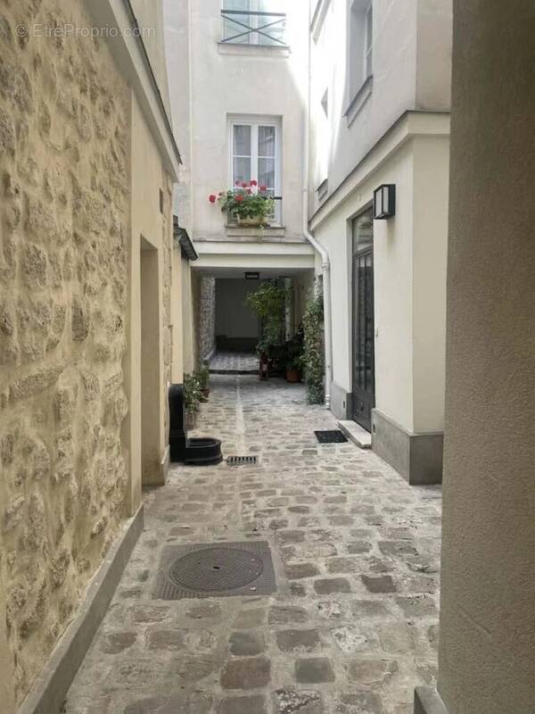 Appartement à PARIS-6E