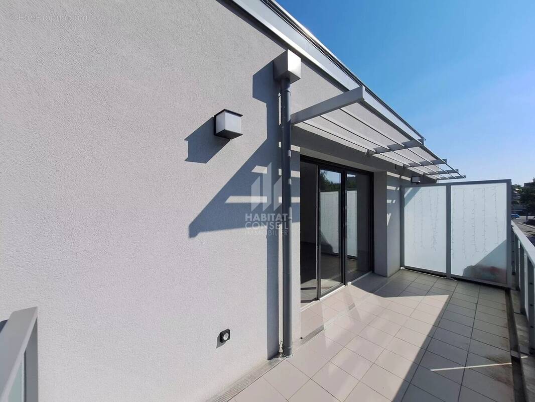 Appartement à CORENC