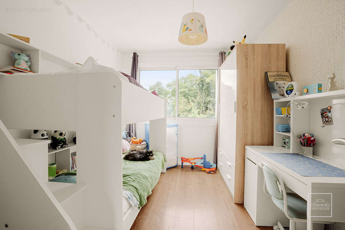 Appartement à NEUVILLE-SUR-SAONE