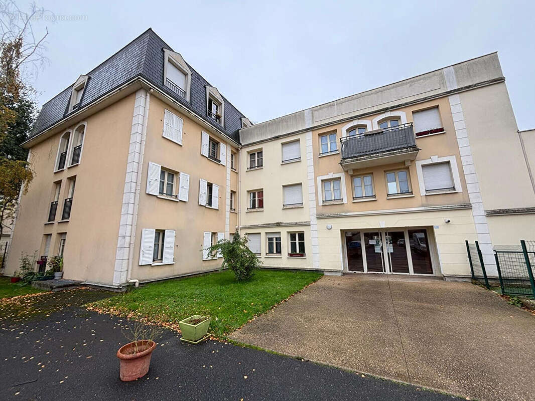 Appartement à EPINAY-SUR-SEINE