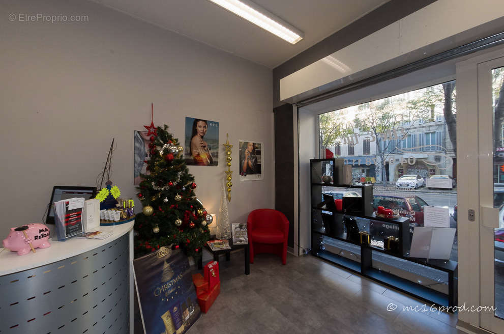 Commerce à MARSEILLE