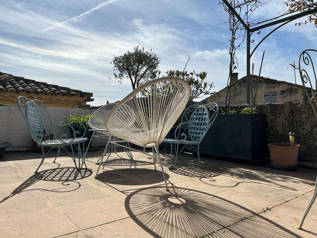 Maison à VALLIGUIERES