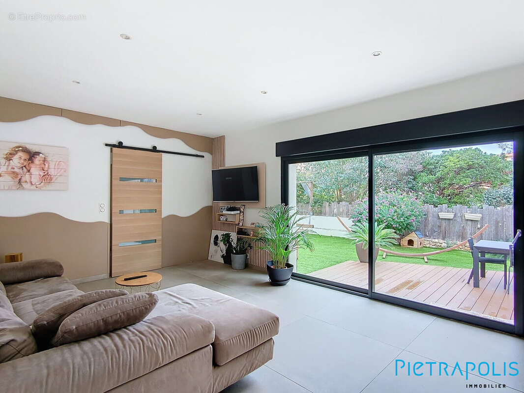 Maison 136 m² à Sete  - photo 6